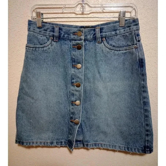 Moda International Denim Skirt Button Front Mini 100% Cotton Size 6 - Picture 1 of 7